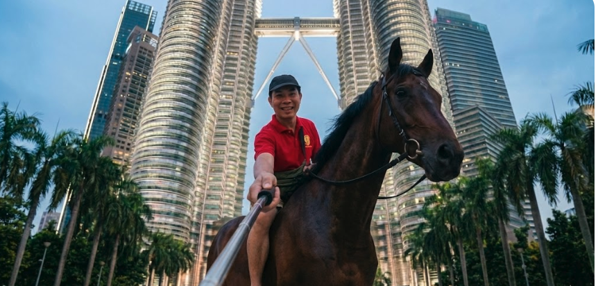 Ngọ Du Lịch Khám Phá Malaysia: Vượt Eo Biển Johor Đến “Chảo Lửa” Bukit Jalil